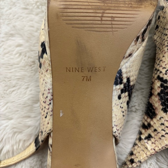 Nine West Black and Cream Snakeskin Peep toe High Heels Size 7 - Picture 13 of 15